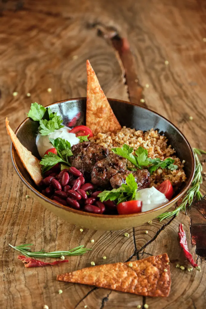 Köfteli Bowl